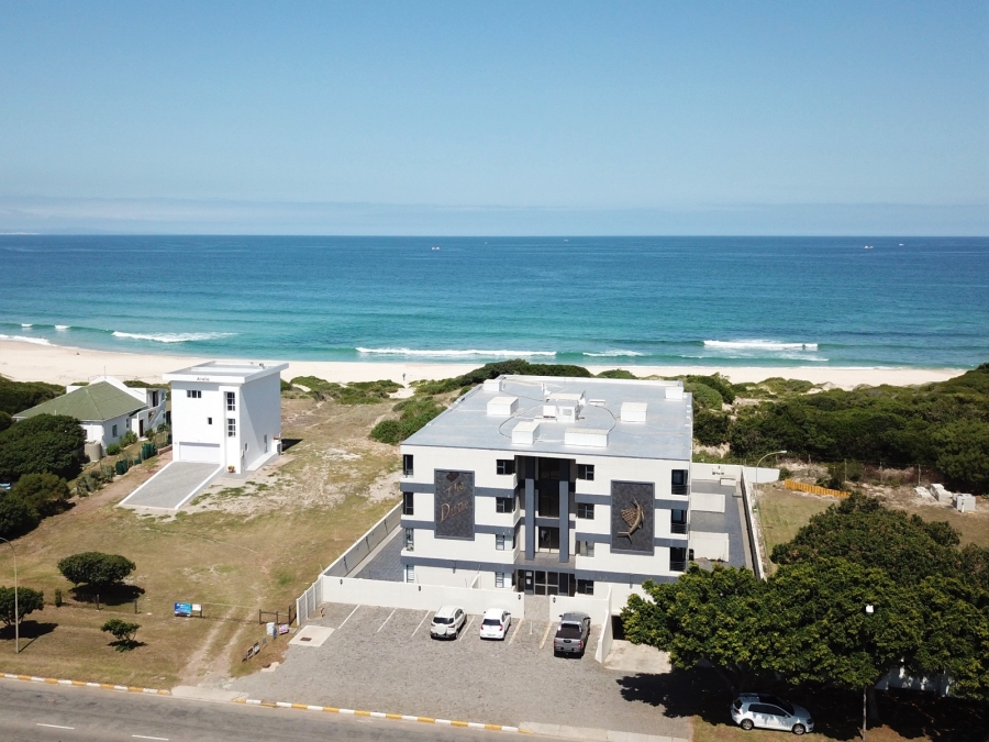 3 Bedroom Property for Sale in Wavecrest Eastern Cape